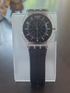 Vintage Swatch Skin Tout Au Trait SFK254 Watch - Untested
